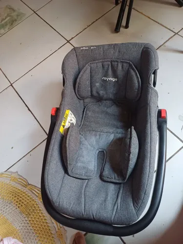 Cadeirinha de carro para BB 250 reais manda mensagem para esti *