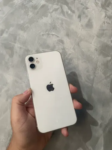 iPhone 11 - 64Gb - Branco