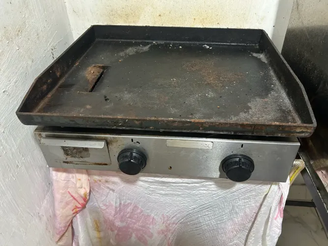 Chapa,frizer vertical, forno elétrico, masseira de 5kg