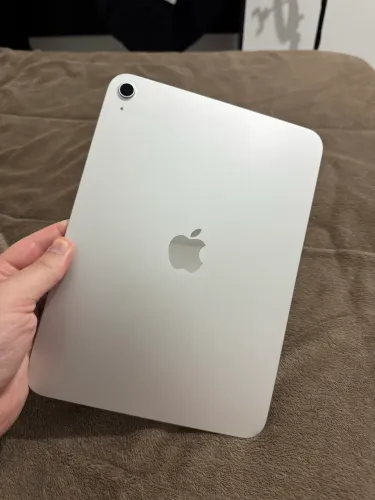 Apple iPad 11 Geração A16 Wi-fi 128gb + Capa teclado betdow