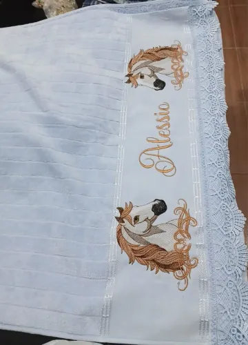 Toalhas e  fraldas personalizadas 