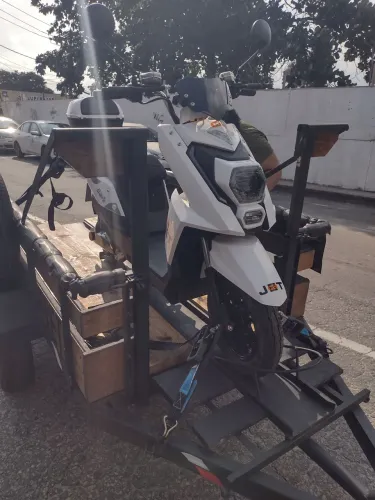 Vendo carretinha agregada ou dou de entrada em carro