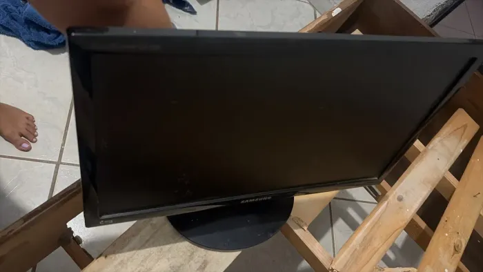 ? MONITOR SAMSUNG SYNCMASTER SA300