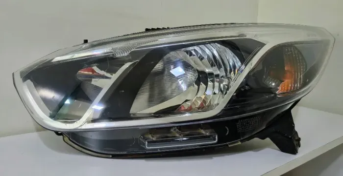 FAROL L.E COBALT 2016 a 2019 -USADO - RECUPERADO