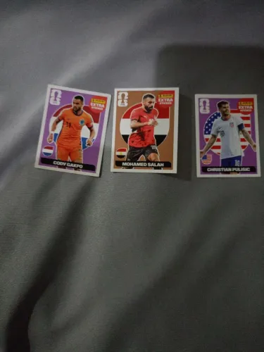 Três figurinhas extra sticker