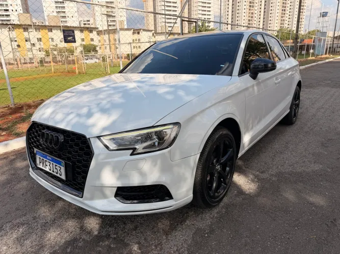 Audi A3 Sedan 1.4 TFSI Flex Tiptronic 4P 2017