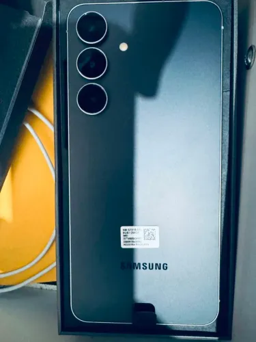 SAMSUNG S25 FE