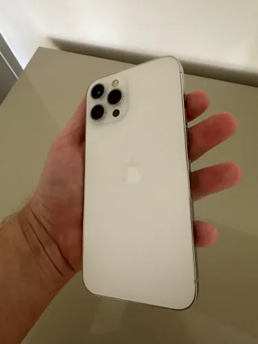 iPhone 12 Pro Max (cor branca ) 