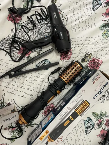 Escova secadora, secador e chapinha de cabelo 
