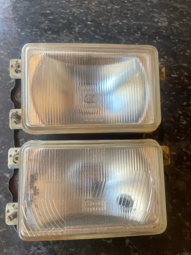 Farol Ford F1000 original Rossi 86/92