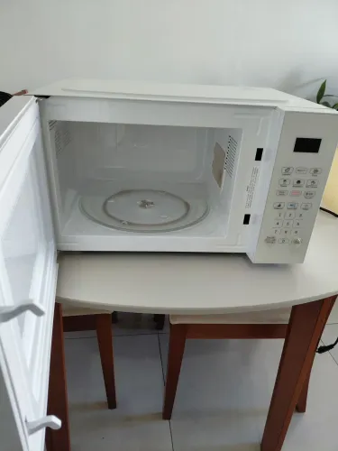 Microondas semi novo marca fhilco 21 litros 
