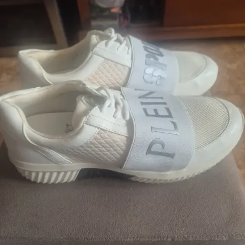 Tenis Plein Sport off white, usado so uma vez, 43 Itália, 41 Brasil, muito bonito