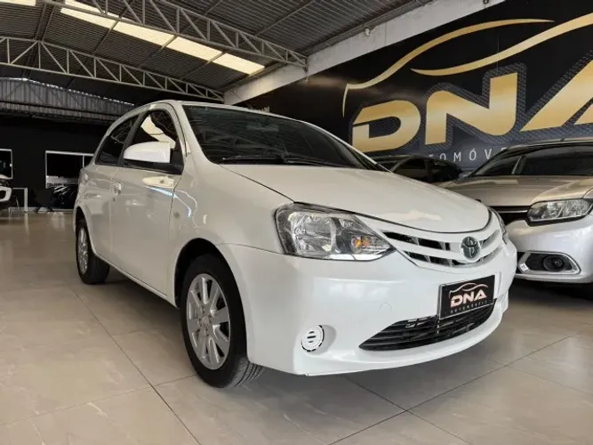 Toyota Etios X 1.3 Flex 16V 5P Mec. 2016