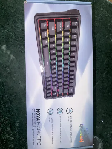 Teclado Gamer Redragon Nova Magnetic