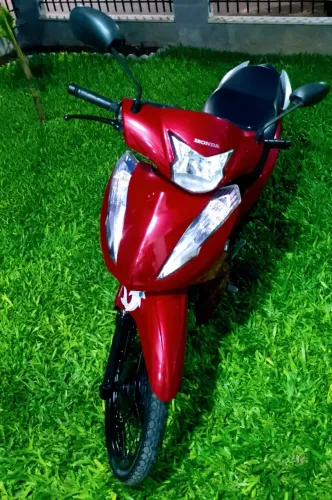 Biz 110i impecável