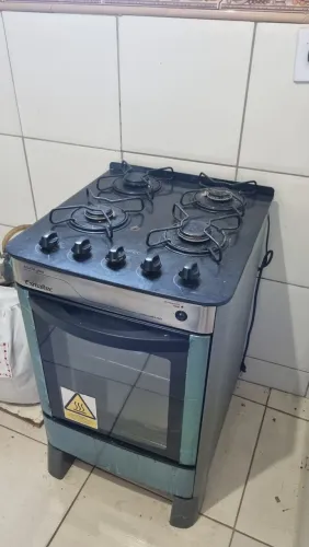 Fogão seminovo 4 bocas
