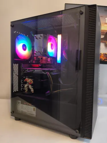 Gabinete Gamer TGT Skylancer Preto Lateral de Vidro Temperado Estado de Novo
