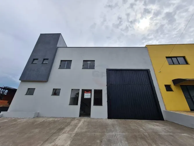 Galpão Industrial com 482 m² para locação no bairro Comercial Monte Castelo (DIN) em Indai