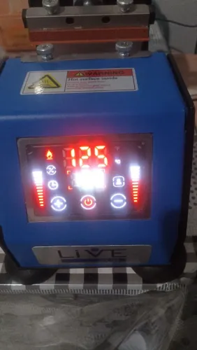 PRENSA DE CANECA TOUCH SCREEN MODELO 3211 -<br><br>LIVESUB SLIM
