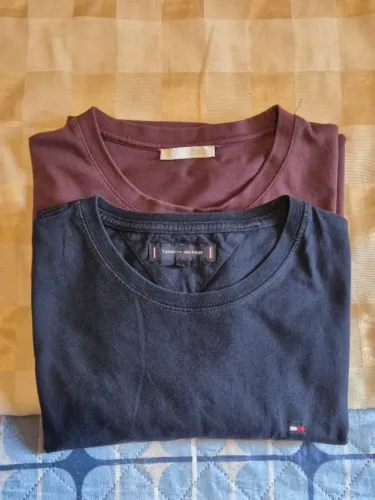 COMBO CAMISETAS ZARA+TOMMY HILLFIGER