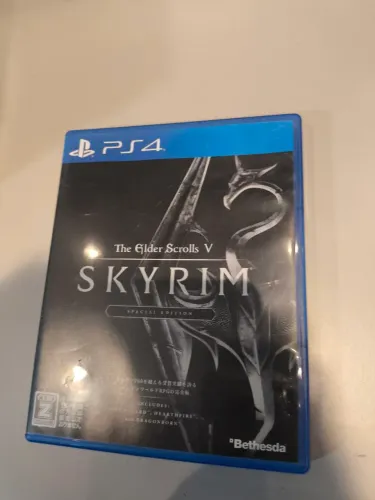 Skyrim especial edition PS4 - inglês