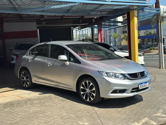 Honda Civic Sedan LXR 2.0 Flexone 16V Aut. 4P 2016