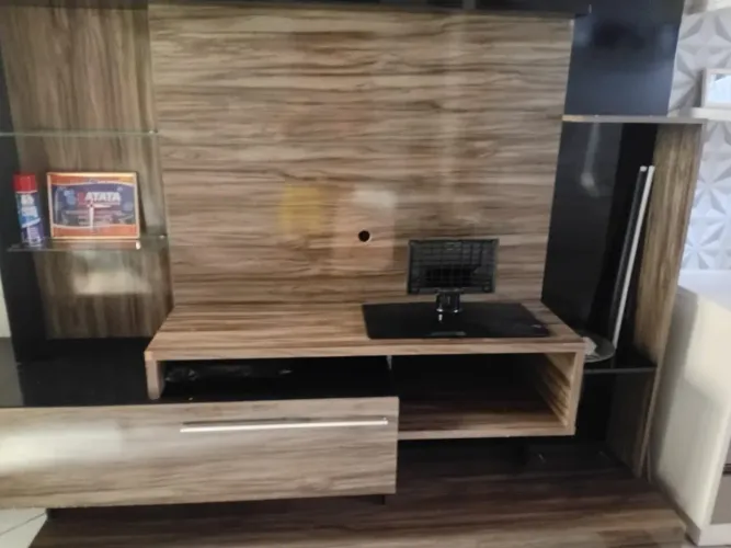 Vende- se rack com painel