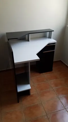 Escrivaninha de campo