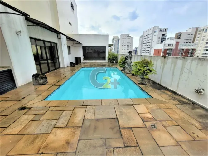COBERTURA EM MOEMA 4D 4 SUÍTES 4 VAGAS, PISCINA E CHURRASQUEIRA!