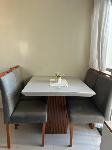 Vendo mesa 4 lugares