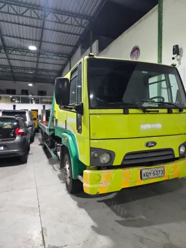 Ford cargo 816 reboque 2014