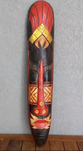 Máscara Decorativa Tribal em Madeira