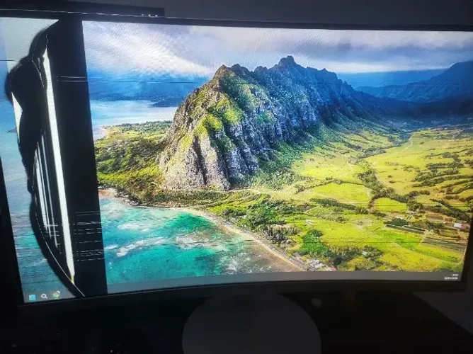 Monitor Curvo Samsung 27" (Tela com defeito)