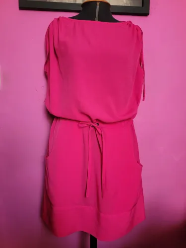 vestido rosa armani exchange curto