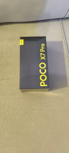 Smartphone Poco X7 Pro, novo/na caixa com 512gb de armazenamento e 12gb de memória ram