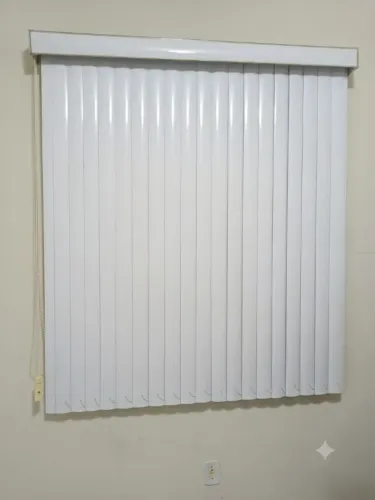 Persiana Vertical PVC Branco Fosco - 1,50 x 1,65m - Ótimo Estado