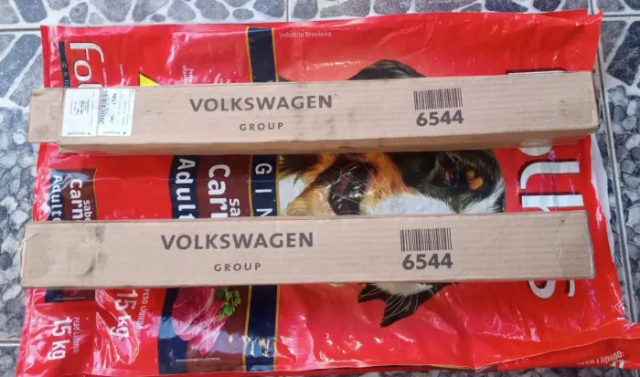 Par de amortecedores traseiros Volkswagen Jetta MK7