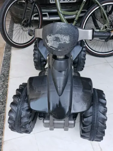 Carrinho eletrico com mal contato no bodaon frente e re