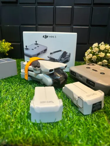 Dji Mini 3 com 2 Baterias Hub e Suporte de Elicie
