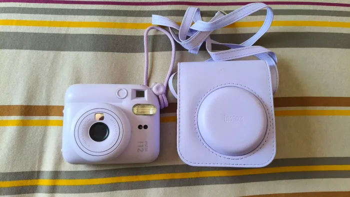 Câmara Instantânea Fujifilm Instax Mini