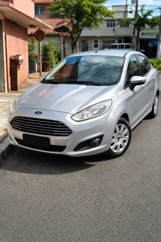 Ford Fiesta Sedan 1.6 16V Flex Aut. 2014