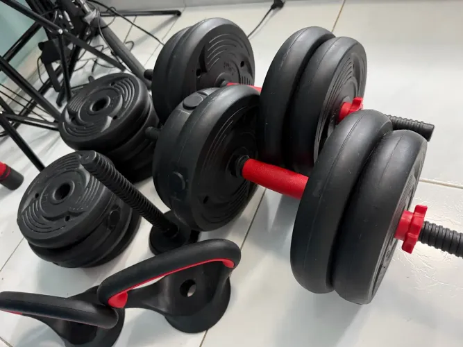 Kit 6 Em 1 Musculação 30kg Halteres Anilhas Barras Kettlebell Ajustáveis Treino em Casa