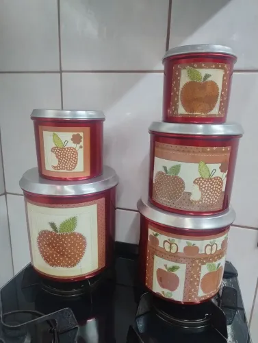 Jogo de mantimentos com suporte 