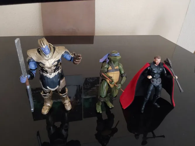 4 bootlegs a venda (Donatello, Thor, Thanos e Pantera Negra). Sem caixa.