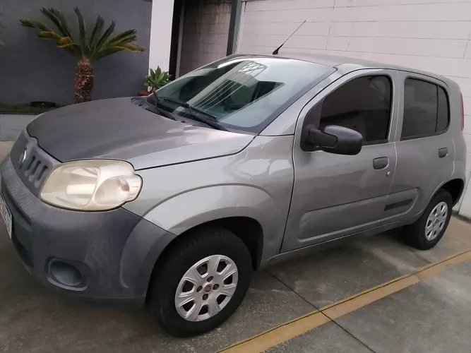 Fiat Uno Vivace Celeb. 1.0 EVO F.flex 8V 5P 2012
