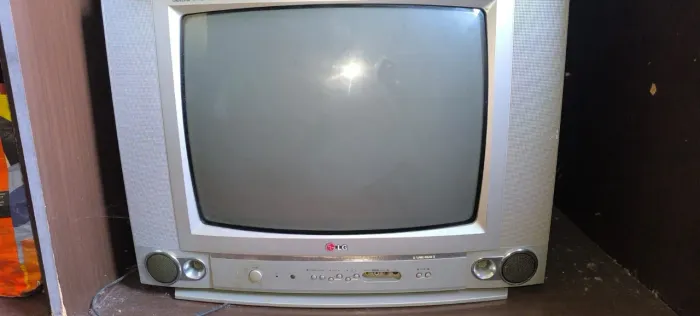 Vendo Televisão 20 polegadas LG