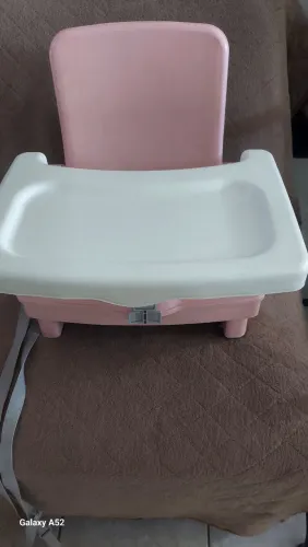 Cadeirinha de alimentação para bebê