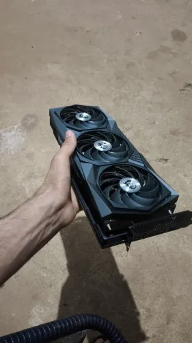 Placa de vídeo 3060 12GB triplo fan