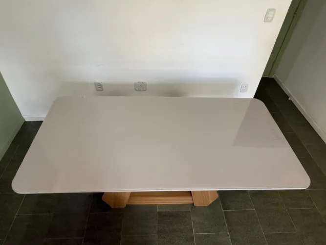 Vendo mesa semi nova no precinho