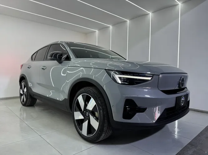 Volvo C40 Twin Ultimate (elétrico) 2024